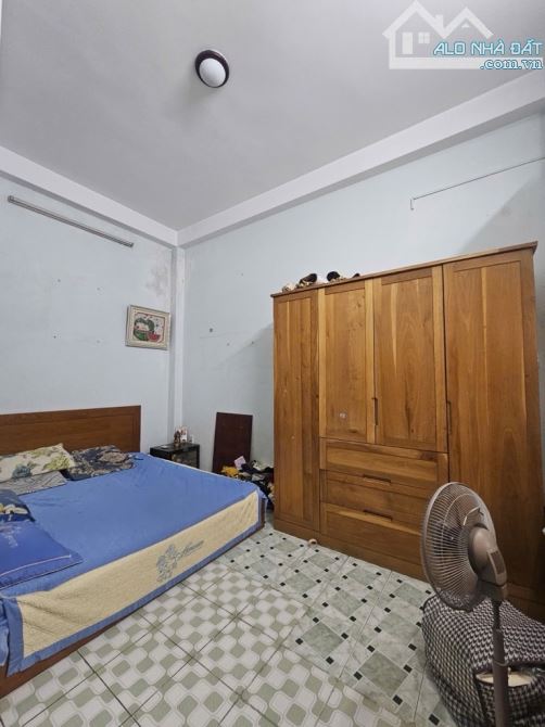 🏖️BÁN NHÀ ĐƯỜNG VĂN CHUNG  ☘️P 13 TÂN BÌNH  Hẻm Ô TO 🚖 📐NGANG 4,6M 80M2, 4 Tầng  📍GIÁ - 2