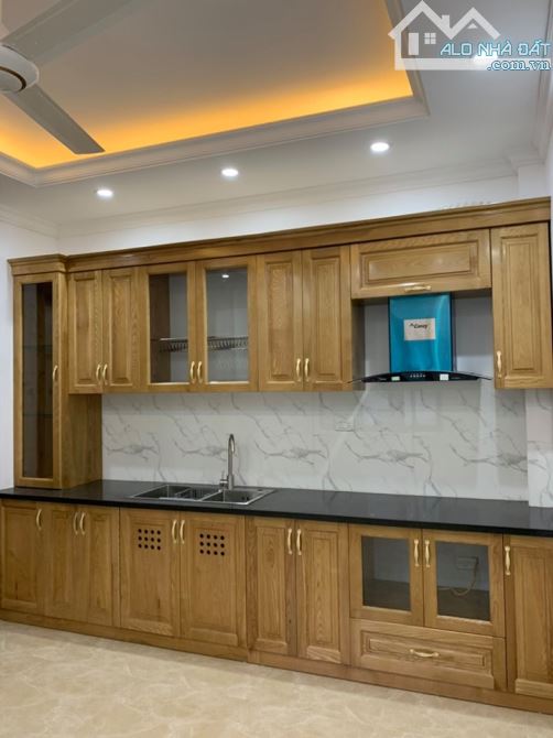 BÁN NHÀ XUÂN PHƯƠNG NAM TỪ LIÊM 40M² 5 TẦNG Ô TÔ ĐỖ CỬA NGAY PHỐ CHỈ 15M GẦN PHỐ  GIÁ TỐT. - 2