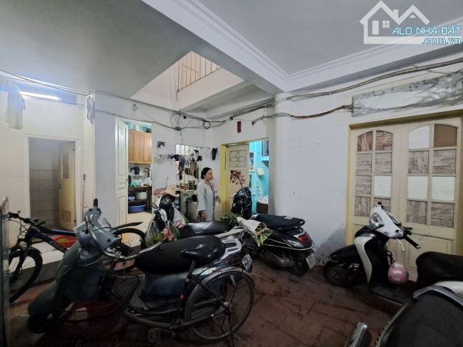 TAM TRINH , 53M2 , MẶT TIỀN 4,5M, 3 GÁC ĐỖ CỬA , TƯƠNG LAI RA SÁT PHỐ , 8,1 TỶ - 2