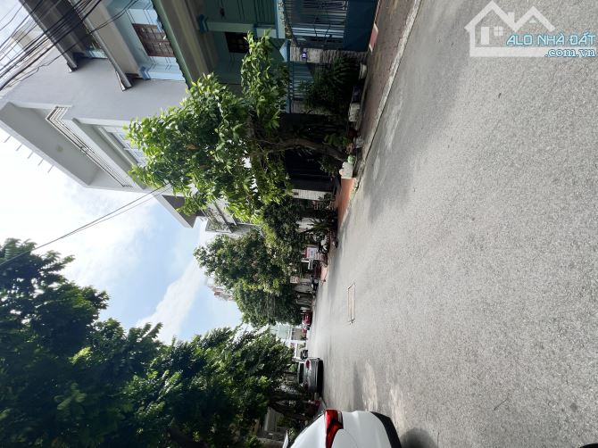 Bán căn 5 tầng x 75m mặt 254 Văn Cao. Đang có hđ thuê. Giá 8.5 tỷ - 2