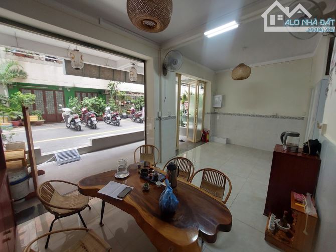 Chính chủ cần bán căn hộ chung cư tầng trệt Nơ Trang Long - 2