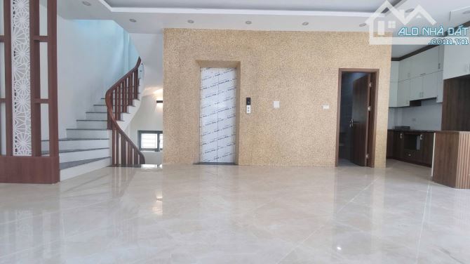 BẾ VẰN ĐÀN, HÀ ĐÔNG, 55M2, MT 6,9M 5 TẦNG THANG MÁY, MỚI TINH, 3 THOÁNG,GARA Ô TÔ - 1