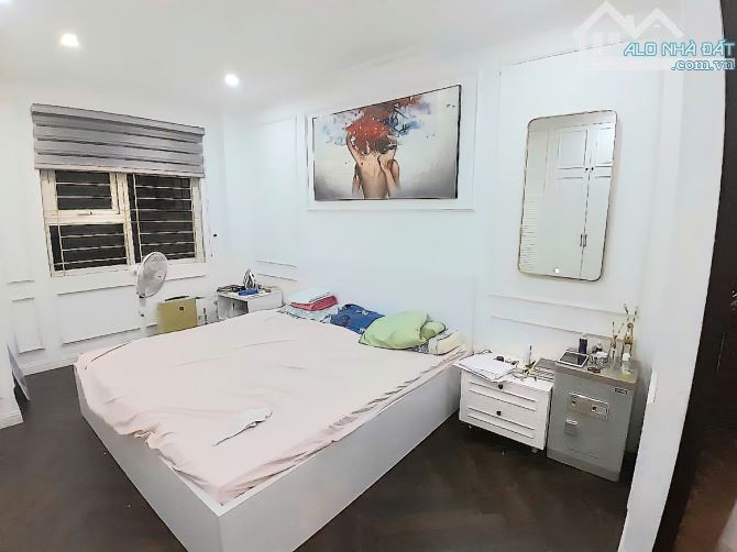 CĂN HỘ HỒ GƯƠM PLAZA 141m2-3PN-nhỉnh 8tỷ, TẶNG FULL NỘi THẤT - 2