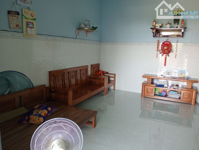 BÁN NHÀ CẤP 4,DIỆN TÍCH KHỦNG, KHÔNG CÓ CĂN THỨ 2, GẦN trục đường chính THĂNG LONG - 2