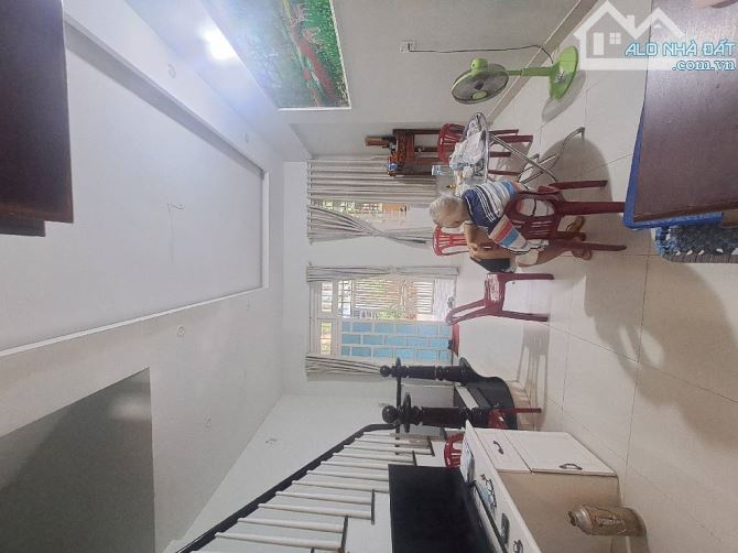 Nhà 3 tầng đường THẠNH LỘC 37, phường THẠNH LỘC, Q12, dt 84m2 (6,5mx13m), Hẻm Ôtô . 5,5Tỷ - 2