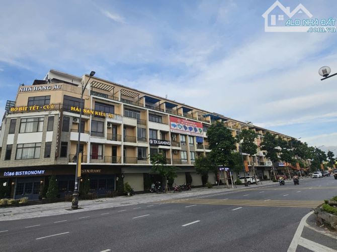 Bán nhà 5 tầng Lý Anh Tông dt 90m mt 5m hướng TN giá 25tỷ - 2