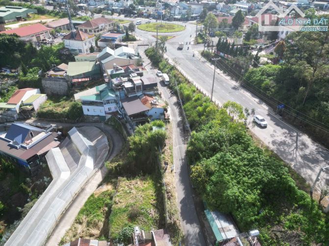 Bán lô đất mặt tiền ngay vòng xoay Trại Mát - Đà Lạt giá đầu tư - 2