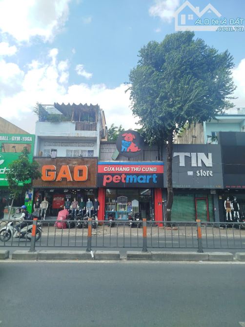 Hiếm! Bán gấp mặt tiền đường Quang Trung, Gò Vấp, DT 4.2x20m, 1 lầu, giá 13.2 tỷ - 2