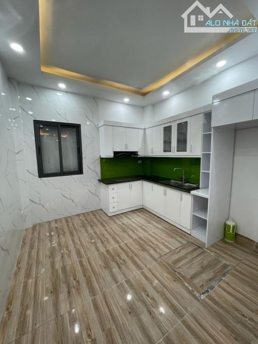 TÂY TỰU BẮC TỪ LIÊM DT 35m 5 TẦNG NHÀ XÂY MỚI Ô TÔ ĐỖ CỬA.GIÁ CHỈ 5.8 TỶ TL MẠNH - 2