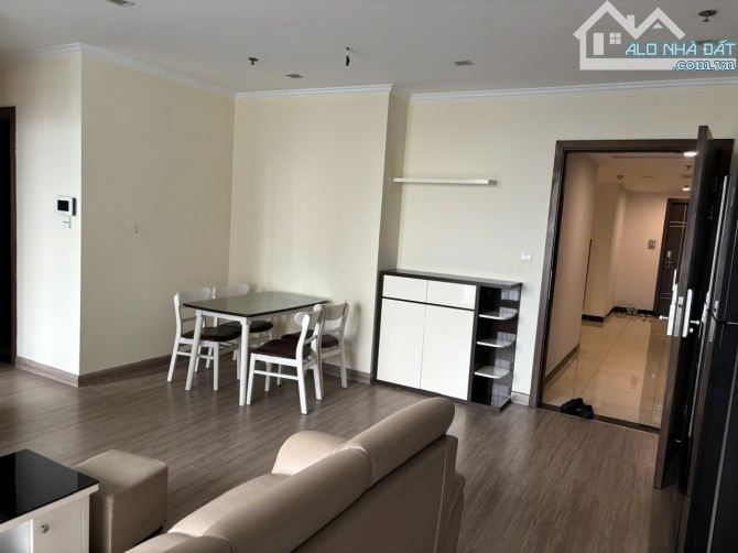 Bán căn chung cư Vinhome dt 74m2 mt 5m hướng đb giá 5.4 tỷ - 2