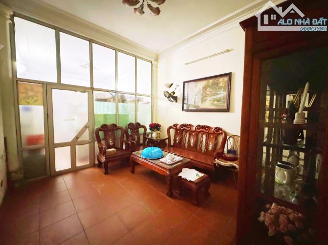 Bán nhà 4 Tầng Mp Hoa Lâm, Long Biên, 85m², mt 4m, Ô tô- Kinh doanh đa dạng, 23 tỷ - 2