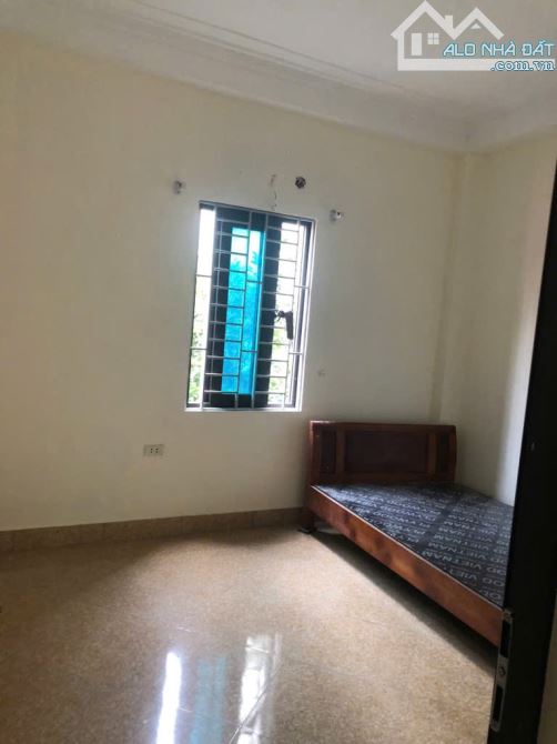 BÁN NHÀ LIÊN NINH 35M² x 3 TẦNG  GẦN Ô TÔ  TIỆN ÍCH ĐẦY ĐỦ GIÁ CHỈ 4 TỶ - 2