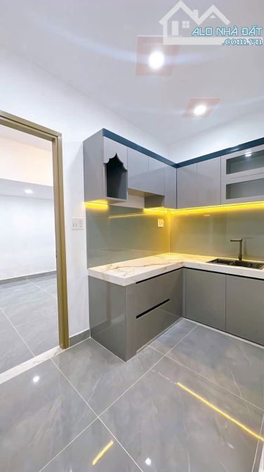 BÁN NHÀ MỚI ĐẸP 2 TẤM 3PN TẠI Q4 SỔ RIÊNG VỊ TRÍ 1/ TÔN ĐẢN KHU DÂN CƯ GIÁ 4TỈ 890 TL - 2