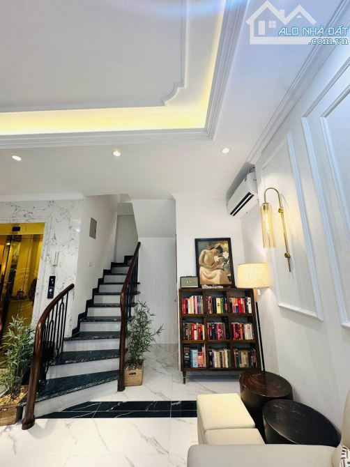 Bán nhà Hồng Mai 50m2, 5T thang máy, mt 4.8m lô góc, mặt ngõ, 30m ra phố. Giá 16.8 tỷ