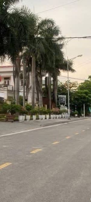 B.ÁN ĐẤT TĐC  Phường Thượng Thanh- Long Biên: Lô Góc, Đường 8m, Vỉa Hè,View Công Viên, - 2