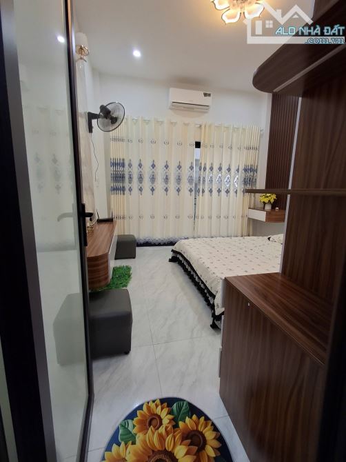 NHÀ ĐẸP Ở NGAY PHỐ TÂN TRIỀU, LÔ GÓC 3 MẶT THOÁNG, TẶNG FULL NỘI THẤT 30M2 GIÁ 5,8 TỶ - 2