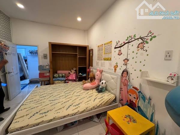 NHÀ ĐẸP NGUYỄN KIỆM - SÁT BV 175 - 2 TẦNG - 50M2 - CHỈ 4.X TỶ - GÒ VẤP . - 2