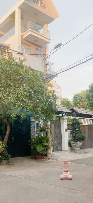 Bán Biệt Thự Sân Vườn Gò Vấp – 4 Tầng – Gara Ô Tô – Gần Công Viên – Giá 17.5 Tỷ - 2