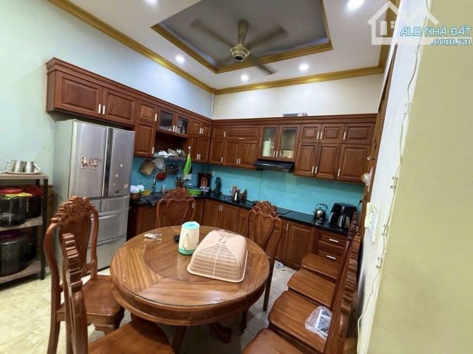 🔥Nhà 3 TẦNG KHU VILLA - Hà Huy Giáp, Quận 12- DT 7x14m -TẶNG NGAY NỘI THẤT - 💰 7.6 Tỷ - 2