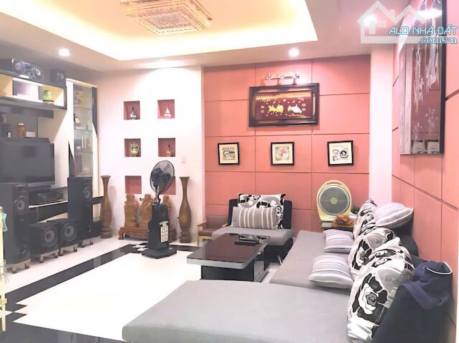 Bán Nhà Trung Tâm Quận 10, 87m², 5 Tầng, Hẻm 8m, Gần Chợ Thuốc, Chỉ 14 Tỷ - 2