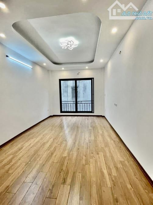 CHÍNH CHỦ CẦN B Á N NHANH NHÀ 5 TẦNG MỚI CỨNG TẠI THANH LÂN THANH ĐÀM - 3