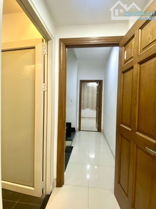 💐BÁN  Nhà Đường BẦU Cát  📍P 12 TÂN BÌNH  📐NGANG 4M 68M2 4TẦNG  ☘️Giá : Chỉ 13TỶ  Hẻm Xe - 3