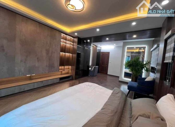 🔥GẤP NVC LONG BIÊN – NHÀ MỚI KÍNH KOONG – GARA ÔTÔ – THANG MÁY – FULL NỘI THẤT – CHỦ NHIỆ - 3