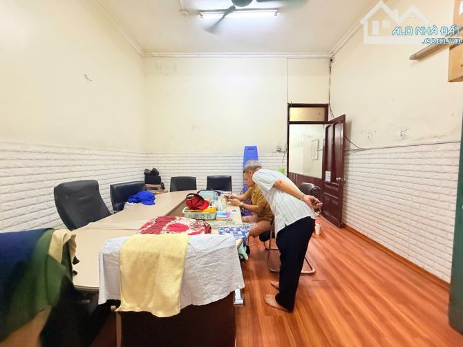 Bán nhà mặt phố Hoàng Quốc Việt, Bắc Từ Liêm, 76/121m2, 6 tầng, mặt tiền 4.5m, giá 49.9 tỷ - 3