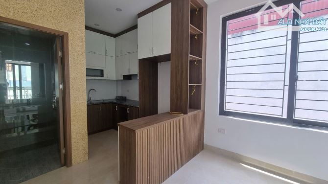 BẾ VẰN ĐÀN, HÀ ĐÔNG, 55M2, MT 6,9M 5 TẦNG THANG MÁY, MỚI TINH, 3 THOÁNG,GARA Ô TÔ - 2