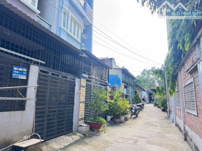 GẤP BÁN DÃY TRỌ NGAY NGÃ BA MỸ THÀNH- SÁT KHU CÔNG NGHỆ CAO- 180M2 - THU NHẬP 30TR/THÁNG - 3