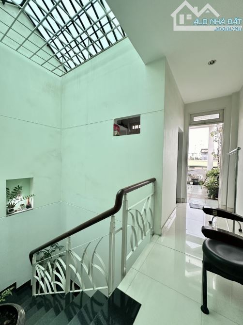 Hẻm xe hơi Phan Văn Trị, DT 130m2 ngang 6m nở hậu 11m, nhà cũ tiện xây mới giá 13 tỷ TL - 3