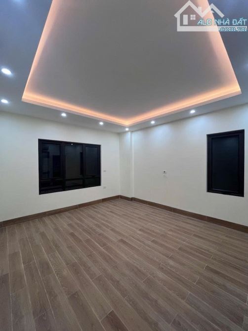 Bán Nhà Cầu Giấy Xây Mới - DT 50m2 × 6 Tầng Thang Máy - Lô Góc 3 Mặt Thoáng - Kinh Doanh - 3
