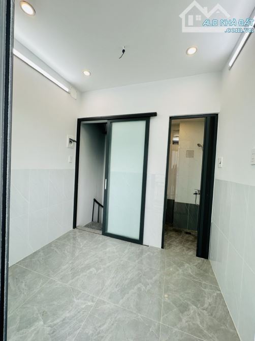 1/ NHÀ NHỎ QUẬN 6 - SỔ HỒNG RIÊNG - 2PN - CÁCH 1 CĂN RA MT LÒ GỐM - 1,68 TỶ - 3