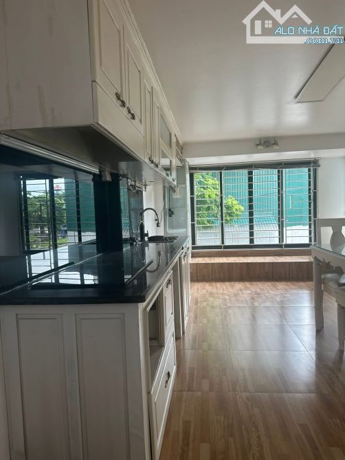 🏡 Thạch Bàn – 46m² – 5 tầng – Lô góc – Vỉa hè oto tránh – 14,6 TỶ - 3