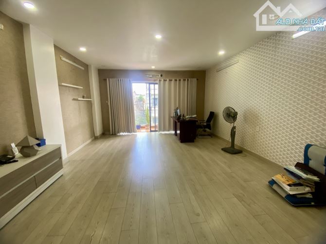 Nhà Đẹp Nguyễn Hữu Tiến Tân Phú - Ngang 5 Hiếm - HXT 8M - Giá Nhỉnh 12 Tỷ - 3