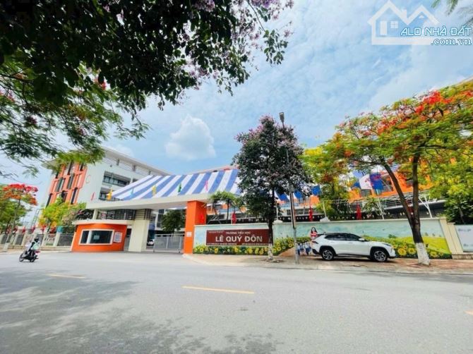 HÀNG HIẾM ĐẦU TƯ TẠI LONG BIÊN – 70M2, NHÀ 3 TẦNG, VF3 ĐỖ CỬA, NHỈNH 6 TỶ - 3