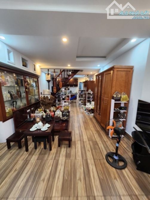 Nhà 2 TẦNG MẶT TIỀN Đ.NGUYỄN THỊ KIÊU, P.Hiệp Thành,Q12,dt 79m2(4mx20m).Đường 10m,💰11,5Tỷ - 3
