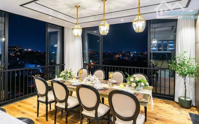 Biệt thự Đà Lạt view ngắm trọn thành phố, có 02 phòng xông hơi, 22 tỷ,202m2 cách chợ 1km - 3