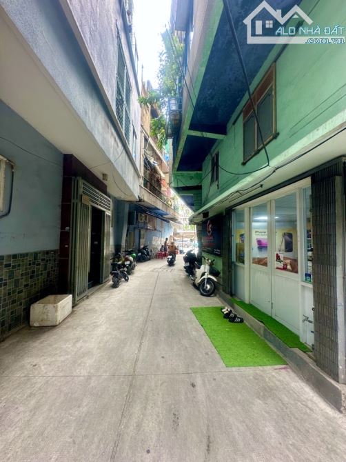 🔥🏠TRUNG TÂM QUẬN 10 - ĐƯỜNG LÊ HỒNG PHONG GẦN 3/2 ☘️HẺM 4M 🪸SÁT MẶT TIỀN💰👉7 TỶ - 3