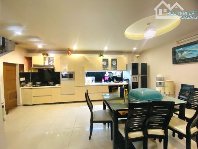 Bán Nhà Trung Tâm Quận 10, 87m², 5 Tầng, Hẻm 8m, Gần Chợ Thuốc, Chỉ 14 Tỷ - 3