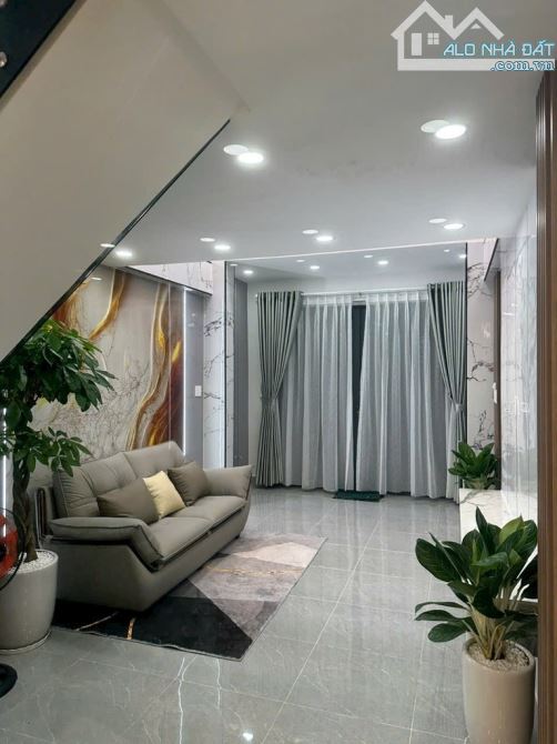 BÁN NHÀ 3 TẦNG, GẦN CƯ XÁ PHÚ LÂM B, Q6, DTSD 100M2, HẺM THÔNG THOÁNG. - 3