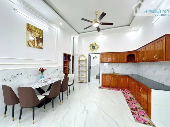 BÁN NHÀ TRỆT LẦU MỚI ĐẸP FULL NỘI THẤT HẺM 24 VÕ THỊ SÁU - NINH KIỀU - TP CẦN THƠ - 4