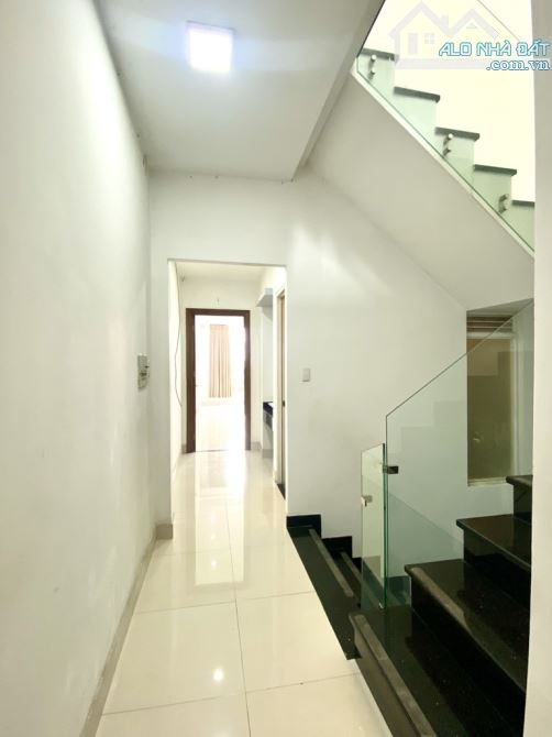💐BÁN  Nhà Đường BẦU Cát  📍P 12 TÂN BÌNH  📐NGANG 4M 68M2 4TẦNG  ☘️Giá : Chỉ 13TỶ  Hẻm Xe - 4