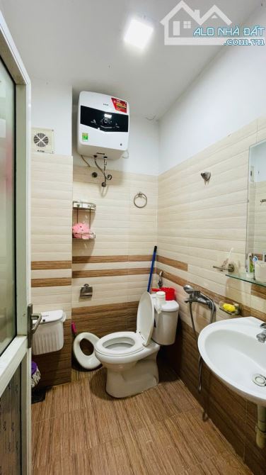 TAM TRINH , 38M2 x 5T Ở NGAY , Ô TÔ ĐỖ CỬA , NGÕ THÔNG , KINH DOANH , GIÁ HỢP LÝ , 8,65 TỶ - 4