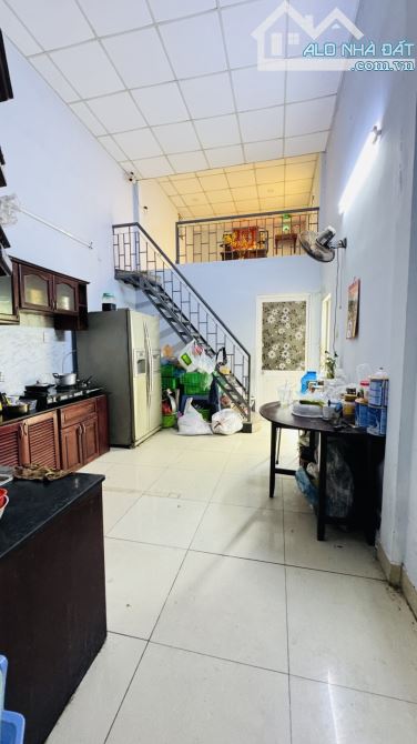 BÁN NHÀ ĐƯỜNG TÂN THỚI NHẤT, 196M2, 7X28, 10.5 TỶ - 4