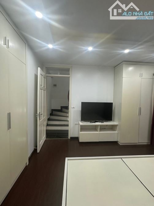 🏡 Thạch Bàn – 46m² – 5 tầng – Lô góc – Vỉa hè oto tránh – 14,6 TỶ - 4