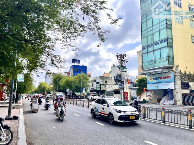 MT Xô Viết Nghệ Tĩnh 2 chiều, đoạn gần Thị Nghè Q1. DT: 5x14m (3 tầng), bán gấp 22,5 tỷ - 4