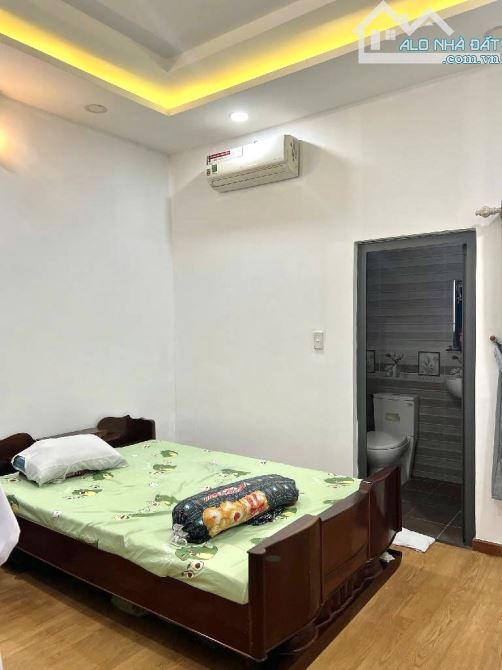 Nhà Phố 4 Tầng - Quận 7 - 4x15 - Cạnh Phú Mỹ Hưng - HXH - Nhỉnh 8 Tỷ - 4