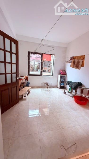 SIÊU HIẾM VÕ CHÍ CÔNG – NHÀ ĐẸP, GẦN PHỐ, SỔ NỞ HẬU 52M² – 5 TẦNG – MT 8.6M – 10.5 TỶ - 4