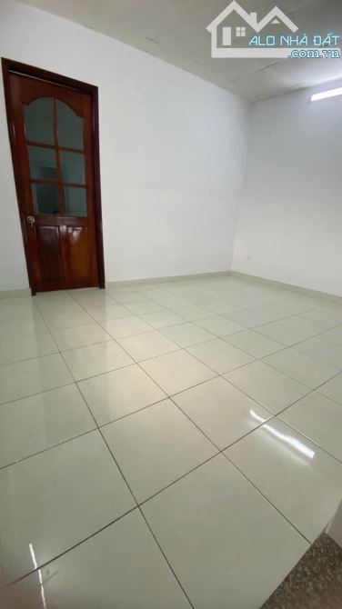 “CHỦ GẤP BÁN NHÀ ĐẸP HBC GIẢM 200TR GÓC 2 MẶT TIỀN THOÁNG-64M- SỔ VUÔNG- DÒNG TIỀN 10 TRIỆ - 4
